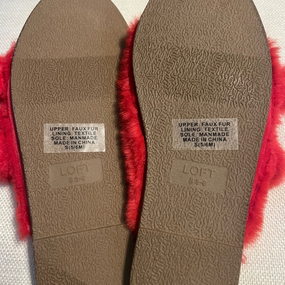 NWT LOFT Faux Fur Buckle Slippers - Women Size S 5-6 - Picture 4 of 5